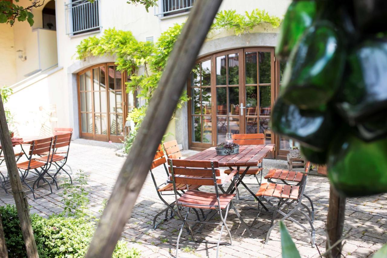 Weingut Schilling Hotel Seinsheim Eksteriør billede